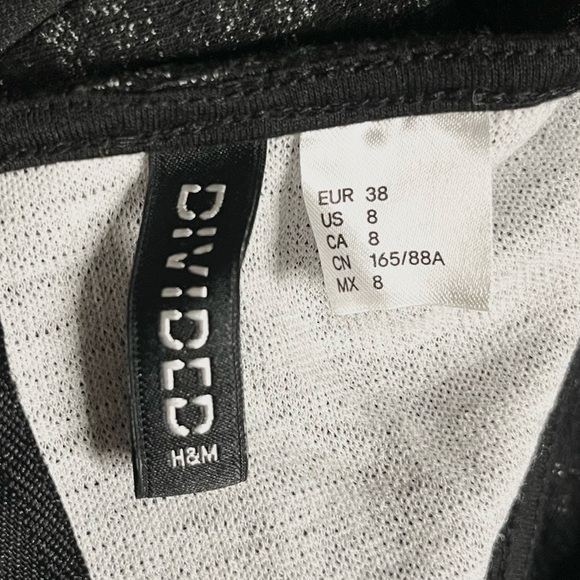 H&M Divided Black Long Sleeve Dress - Picture 7 of 8